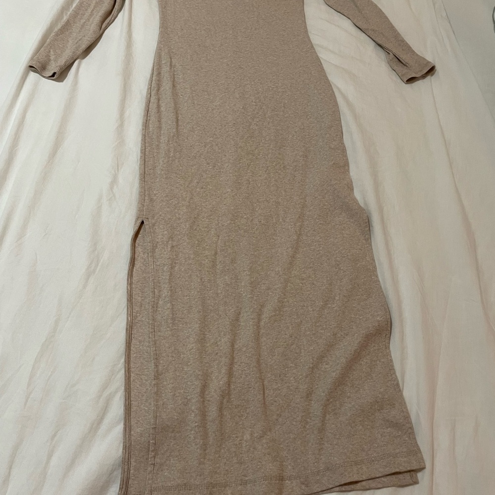 Old Navy Long Sleeve Scoop Neck Maxi Dress - Beige - Picture 5 of 5